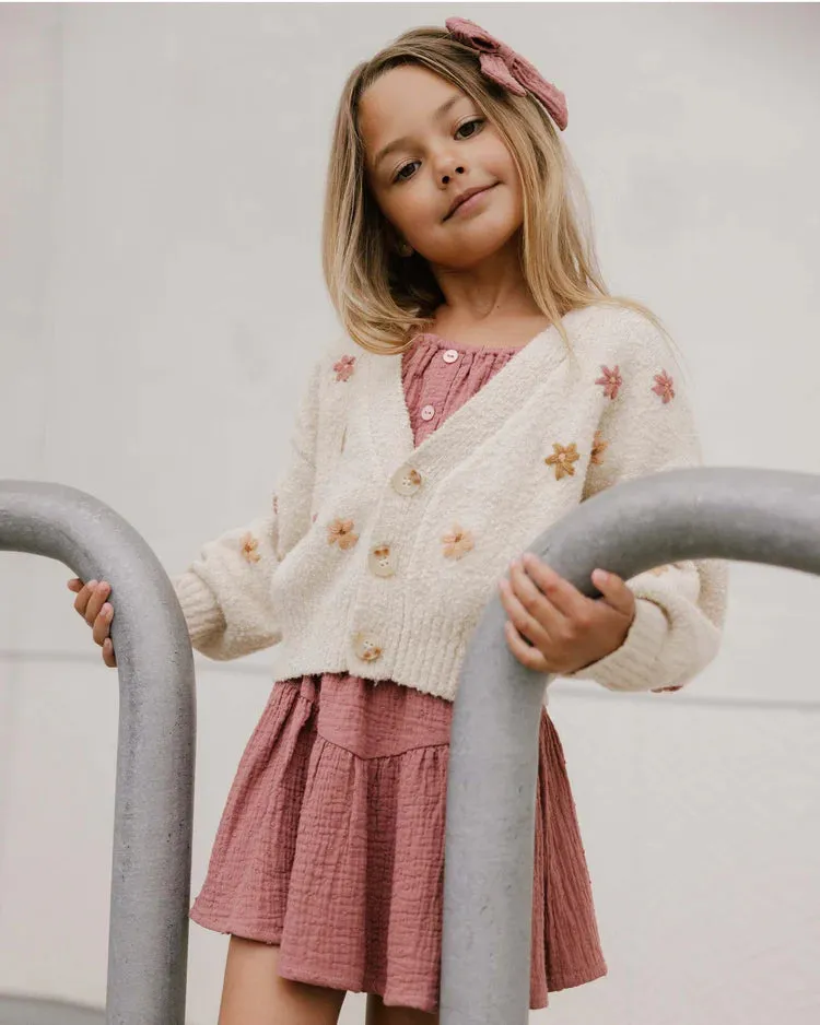 Rylee   Cru Boxy Crop Cardigan || Fall Flowers